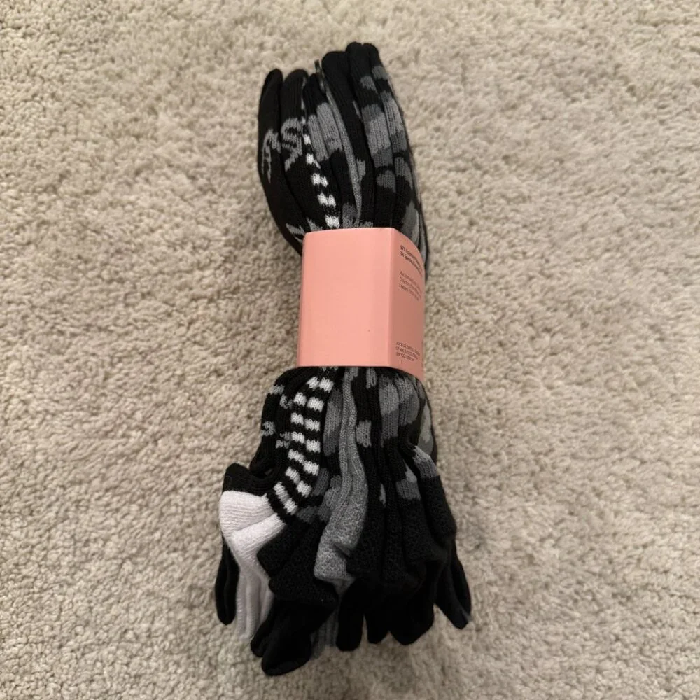 Juicy Couture 6‎ pack Socks Multipack Women's, Shoe Size 4-10 Black White